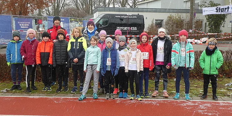 Gruppenbild mit den Kindern der SG Post/Süd Regensburg