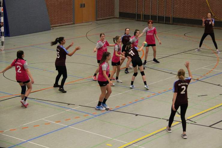 Angriff der weiblichen B-Jugend 